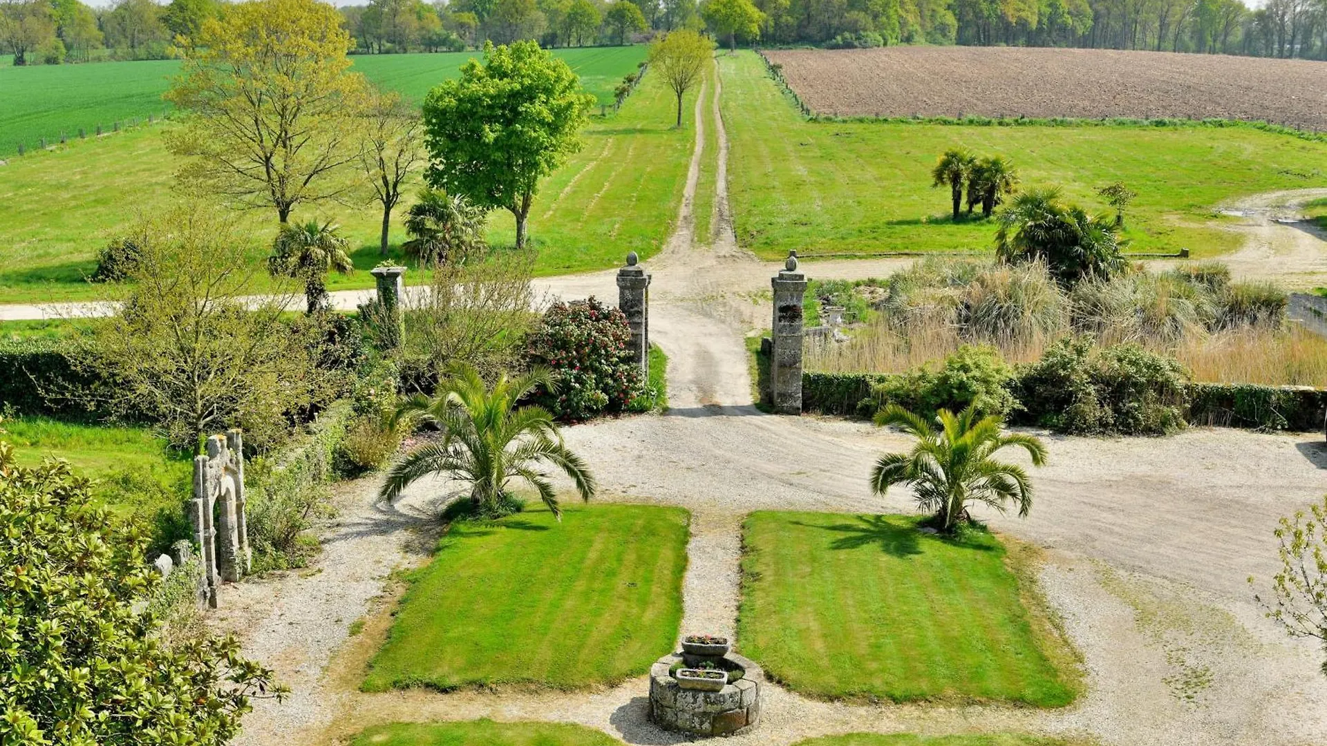 Domaine De Launay Blot, Proche Mt St Michel Baguer-Morvan Guest house