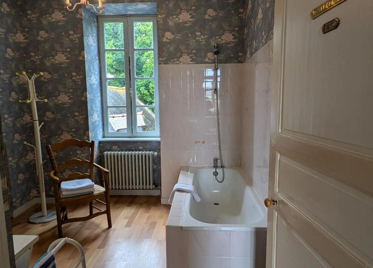 Domaine De Launay Blot, Proche Mt St Michel Baguer-Morvan Guest house
