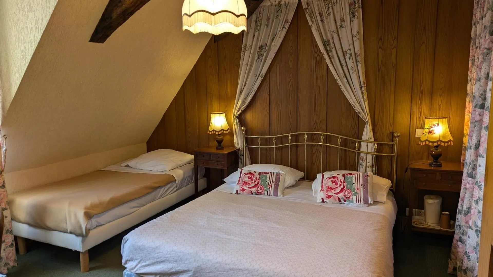 Domaine De Launay Blot, Proche Mt St Michel Baguer-Morvan Guest house